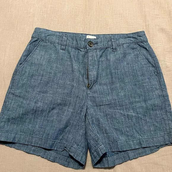 100% Cotton Chambray Shorts Women’s Size 6 perfect condition button closure - Picture 1 of 5